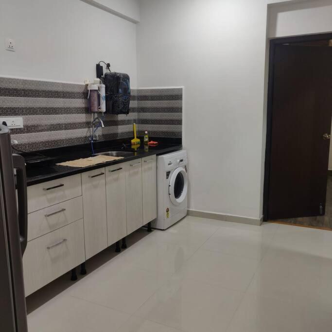 Kivi'S Kozy 2Bhk Luxurious Apartment Goa By Leela Homes Arpora Exterior photo